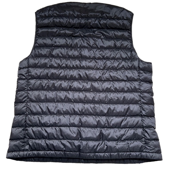 Uniqlo Down Vest Light Weight Dark Blue Mens Size XL Snaps - Picture 2 of 4
